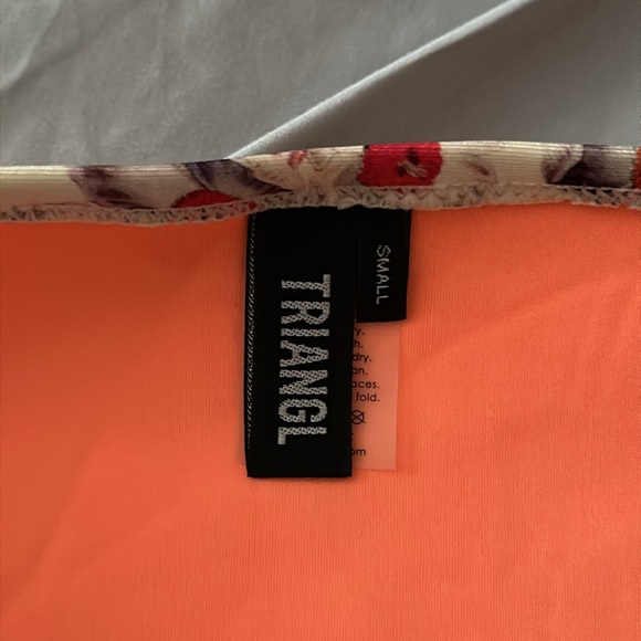 NWOT Triangl Paloma - Floral Bikini Bottom - Picture 3 of 4